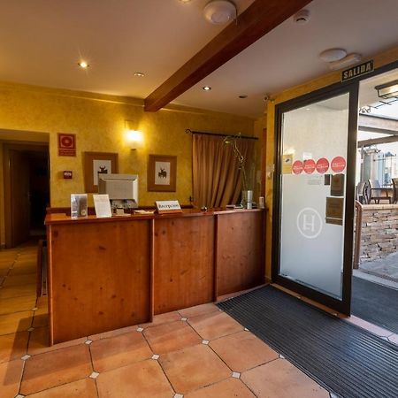 Hostal Restaurante Puerta Del Alcazar Ávila Exteriör bild